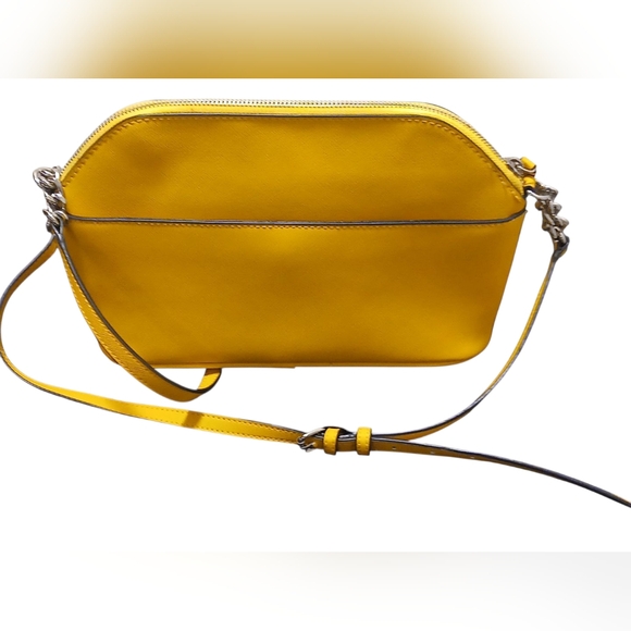 Calvin Klein - NWOT, Yellow Crossbody Bag, Adjustable Strap, Zippered Closure, - Picture 11 of 12